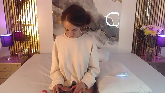 MiticaBrennet_ live sex cam