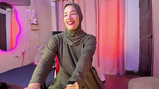 ShanaJamil live sex cam