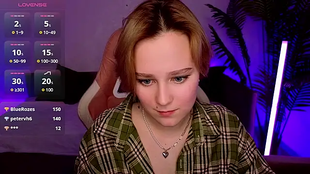 Ellie_Heavenly's cam snapshot