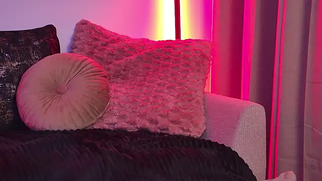 TheaMalekoo's cam snapshot