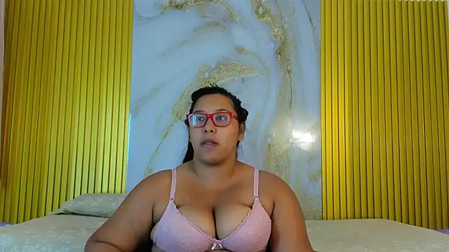 DeepandCurvy's cam snapshot