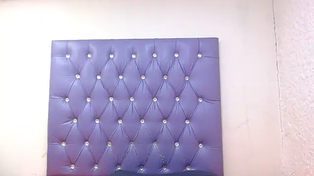 LolaTwerksXX live sex cam