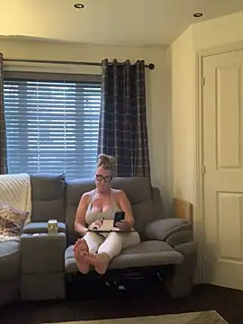 Mrsmoggy's cam snapshot