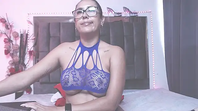 Salmma_Milf's cam snapshot