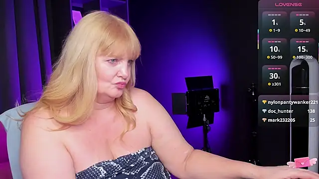 NicoleKind's cam snapshot