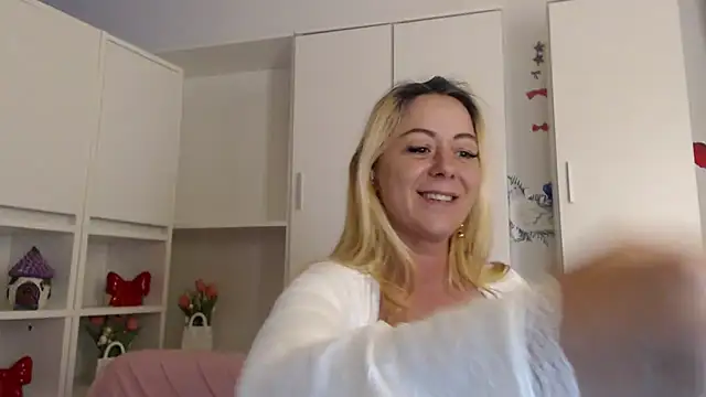 _karolynesyera_ live sex cam