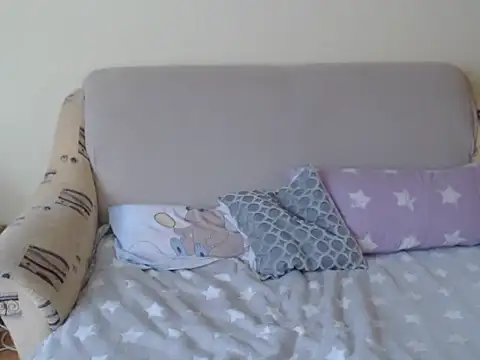 Emmatoo live sex cam