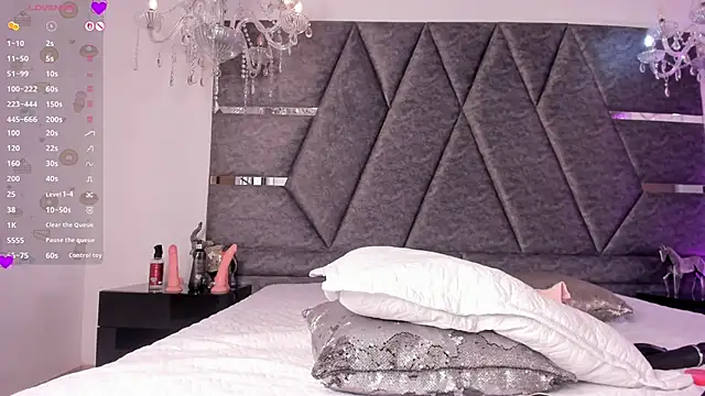 Catalina_Stormm's cam snapshot