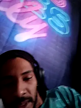 Mikaaa97's cam snapshot