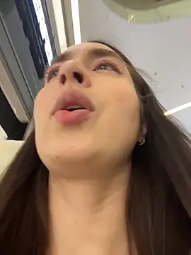 Holly_Play's cam snapshot