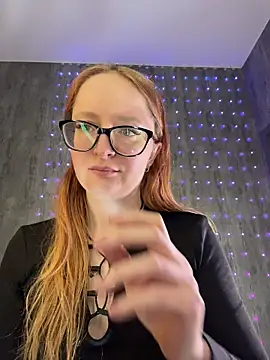 coy_girl_'s cam snapshot