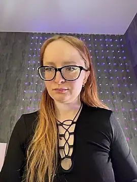 coy_girl_'s cam snapshot