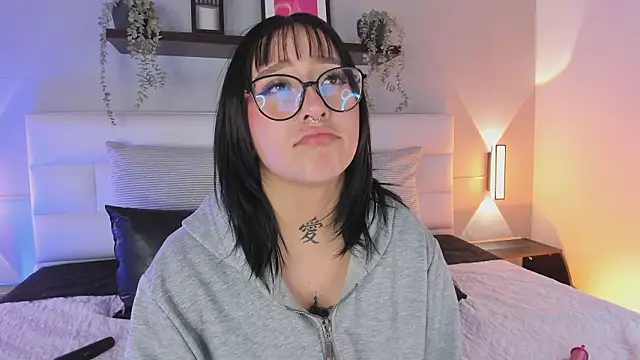 sofi_bakerr's cam snapshot