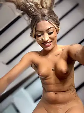 MystiqueXXX's cam snapshot