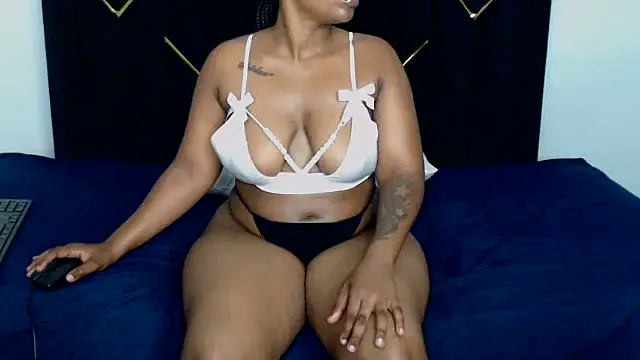 EbonyBentley's cam snapshot