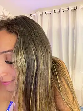 BelleLouiseVp live sex cam