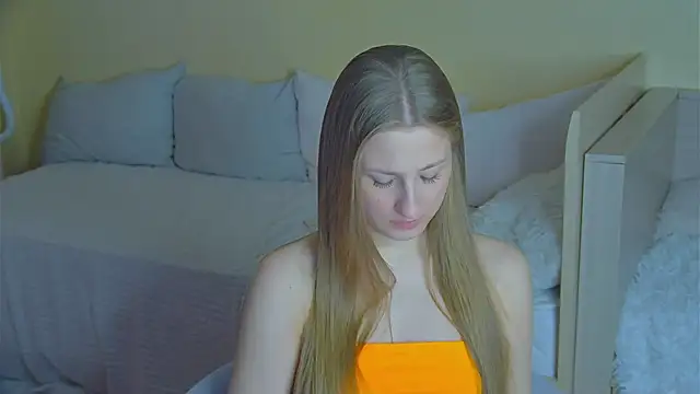 BritneyCruze's cam snapshot