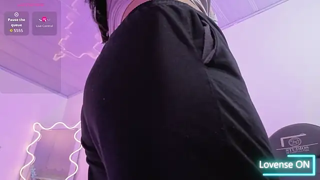 ZURY_TAY's cam snapshot