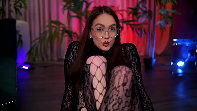 HotBustyBabeX's cam snapshot