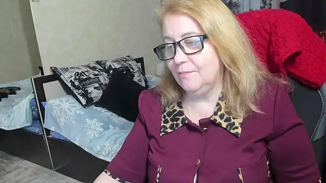 Frau_Marta live sex cam