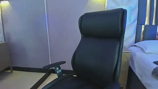 ChloeHarper_ live sex cam