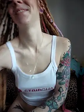 LucidLucy live sex cam