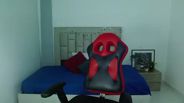 Caius_fox live sex cam