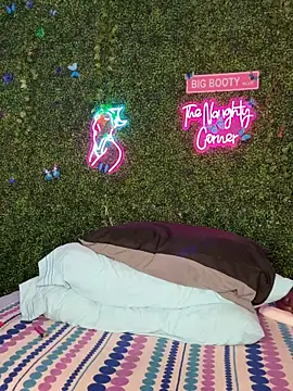 RenaThickAss's cam snapshot