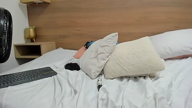 luz-miiaa's cam snapshot