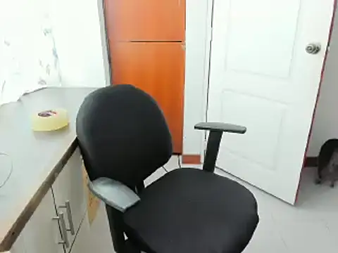 ElaandSofia's cam snapshot