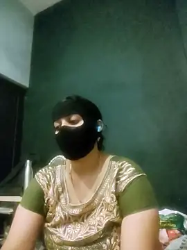 Tamil_shalini's cam snapshot