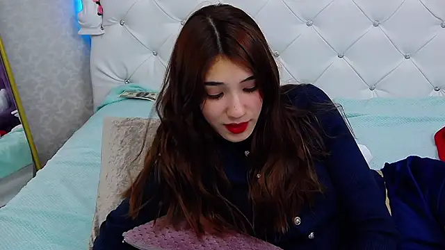 ArielLoove live sex cam