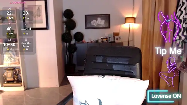 tsbigmilk live sex cam