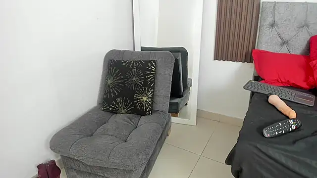 anierouse__'s cam snapshot