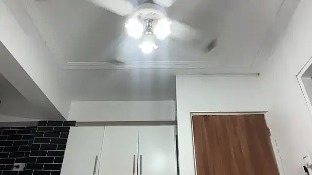 MUSCLEANGEL1's cam snapshot