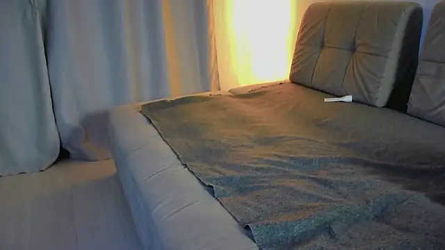 delannaspritzzz live sex cam