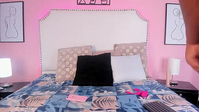 Isabella_moreau's cam snapshot