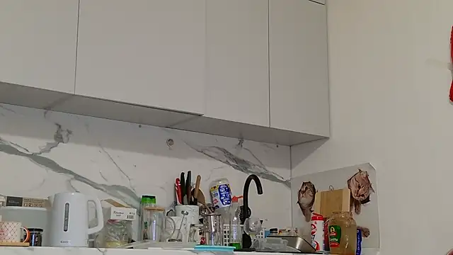 SimaGoldy's cam snapshot