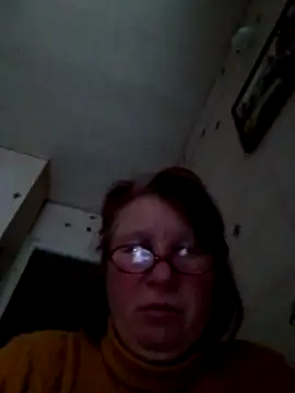 SquirrelFine's cam snapshot