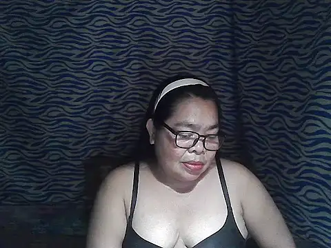 cris_tita's cam snapshot