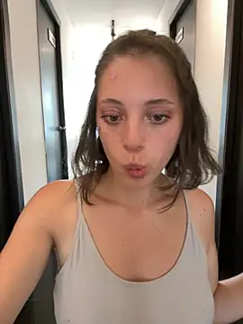 Ryan_ruru's cam snapshot