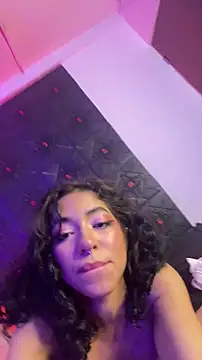 Aron_and_molly's cam snapshot