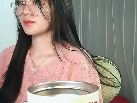 Nunaa18 live sex cam