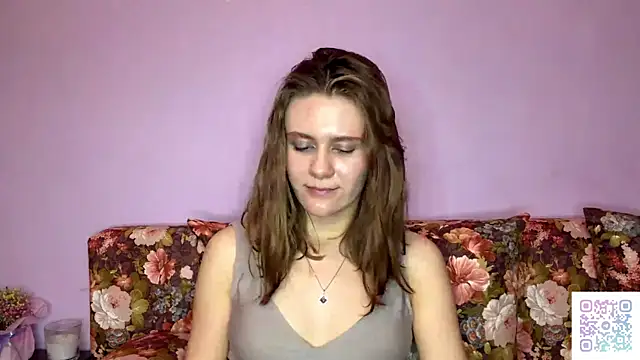 EmiliBreeze's cam snapshot