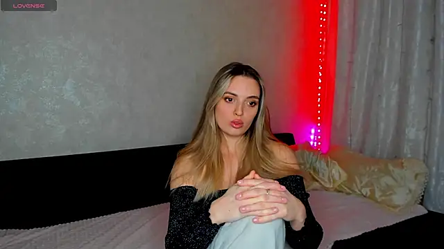 Yummy_Yummy__'s cam snapshot