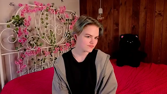 RoyceCamon's cam snapshot