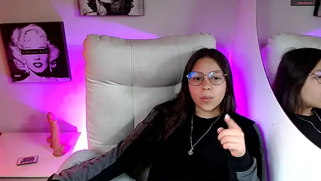 SamanthaRoldaan live sex cam