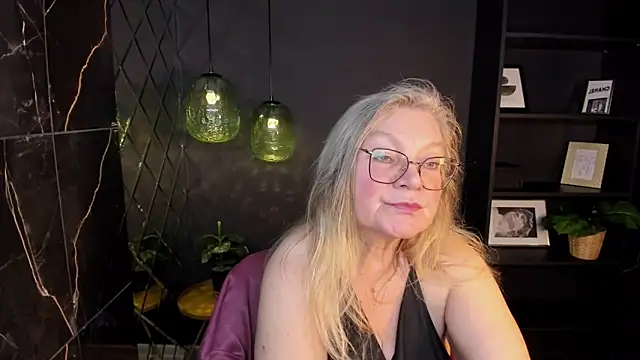 NataliMellow's cam snapshot