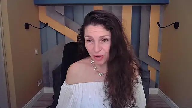 EllaLong's cam snapshot