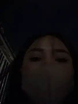 Linh_2004 live sex cam